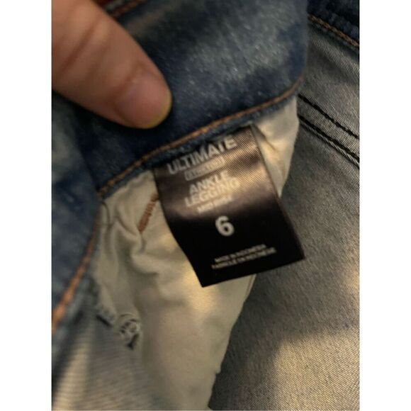 Express Jeans NWOT Ultimate Ankle. Size 6 - Picture 3 of 8
